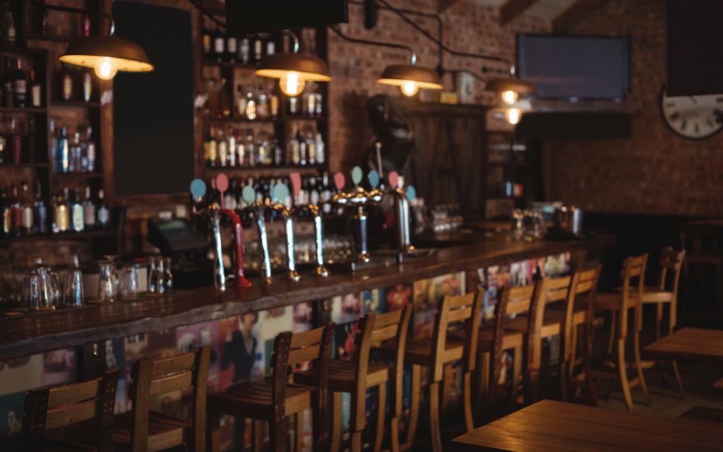 strane abitudini ristoranti estero - pub