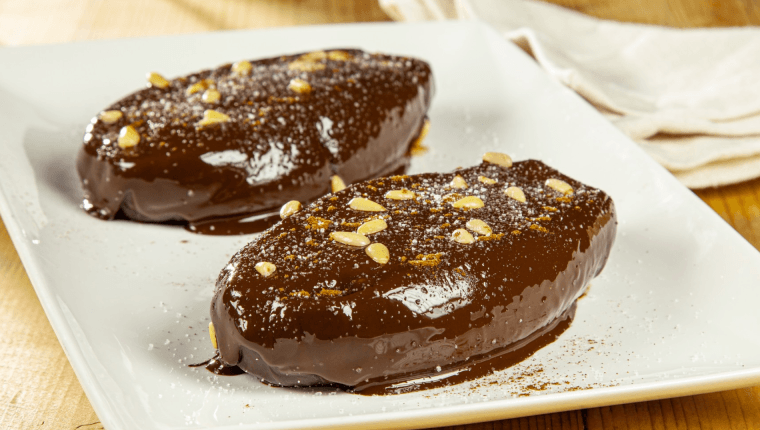 Melanzane al cioccolato: il dessert campano nato in convento | Storiografia gastronomica - immagine di copertina